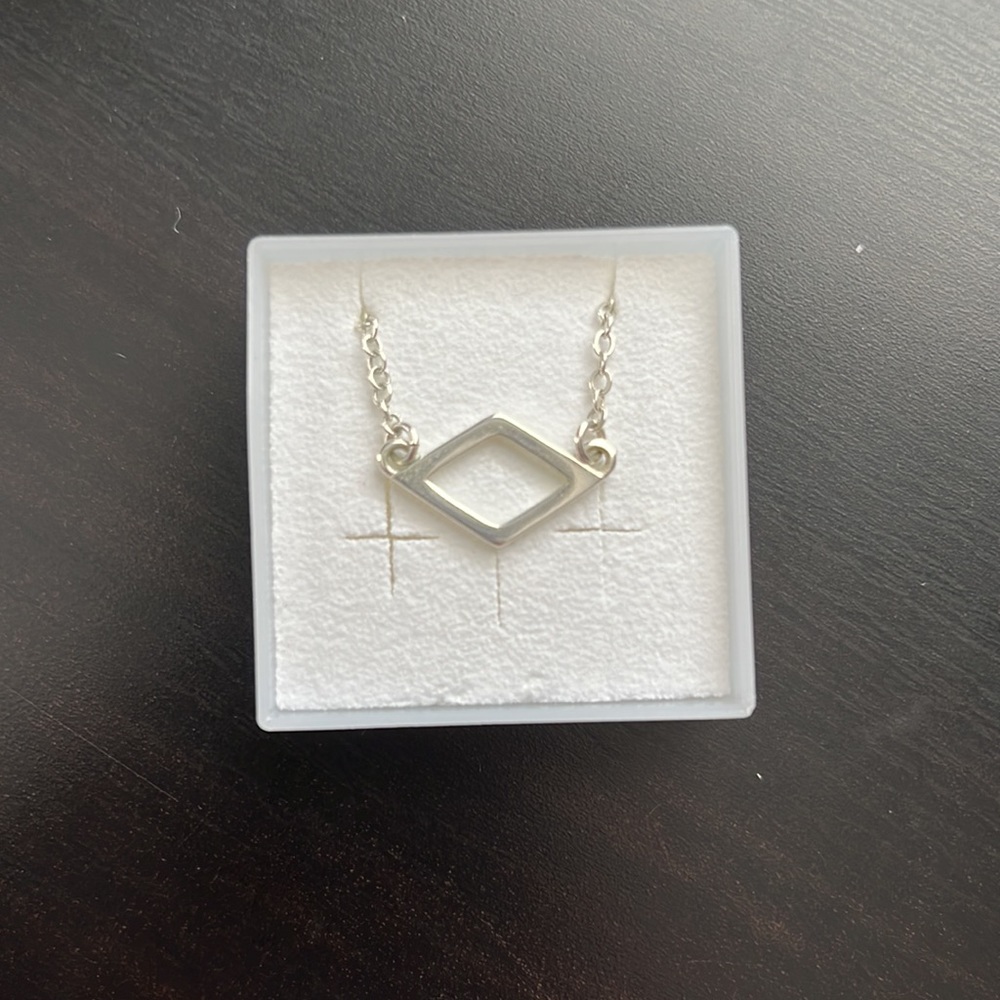 Silver Diamond Shaped Necklace
